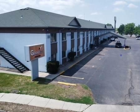 Grand Inn ฟาร์โก ภายนอก รูปภาพ